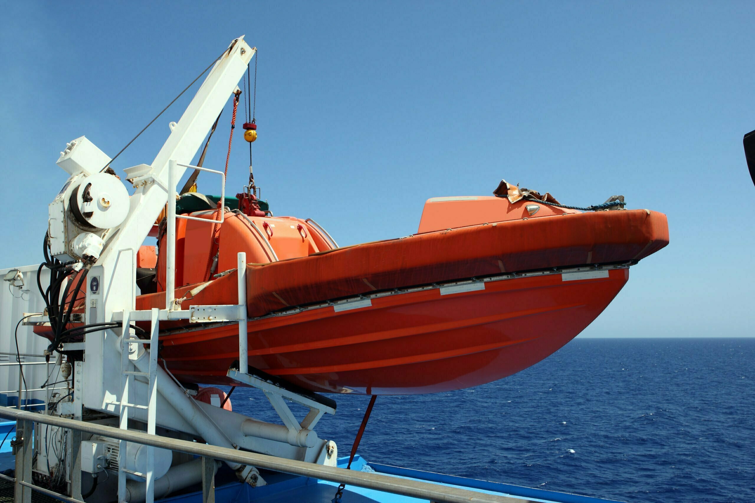 SOLAS Requirements for Lifeboat and Liferaft Servicing