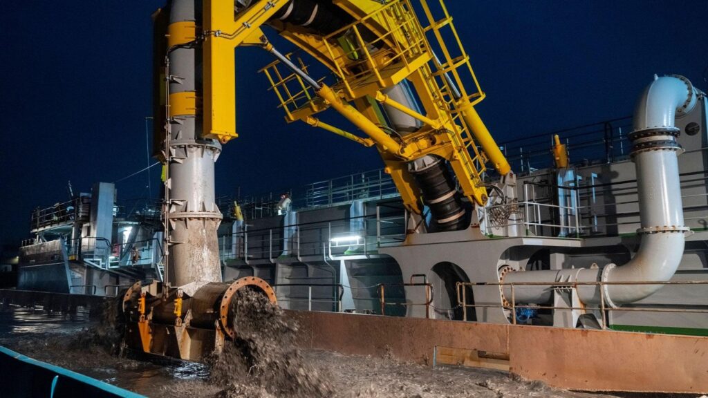 Dredger Hydraulics Services in UAE